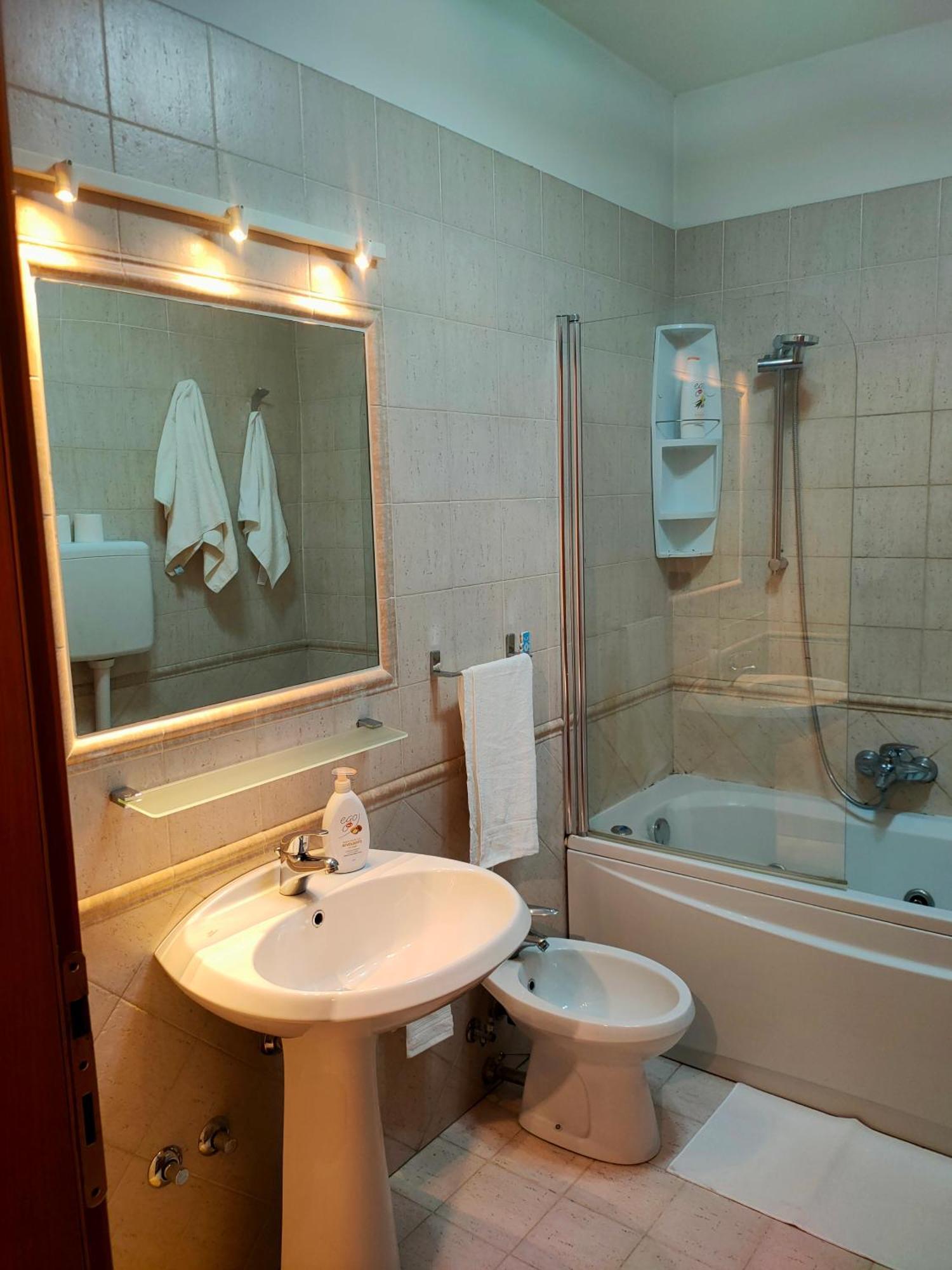 Lele House Fiumicino - Intero Appartamento Aeroporto Di Fiumicino - Nuova Fiera Di Roma Eksteriør billede